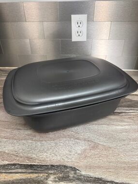 Tupperware UltraPro 5.7 Litre Casserole Dish